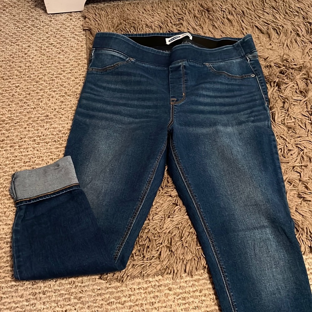 OLD NAVY ROCKSTAR SUPER SKINNY JEGGINGS